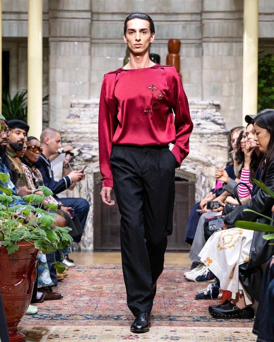 Koleksi Ahluwalia S/S '26 di London Fashion Week (dok. Ahluwalia)