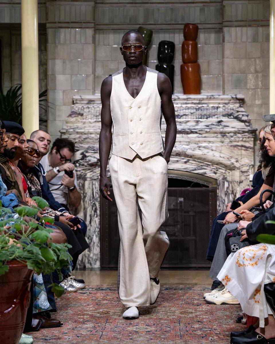 Koleksi Ahluwalia S/S '26 di London Fashion Week (dok. Ahluwalia)