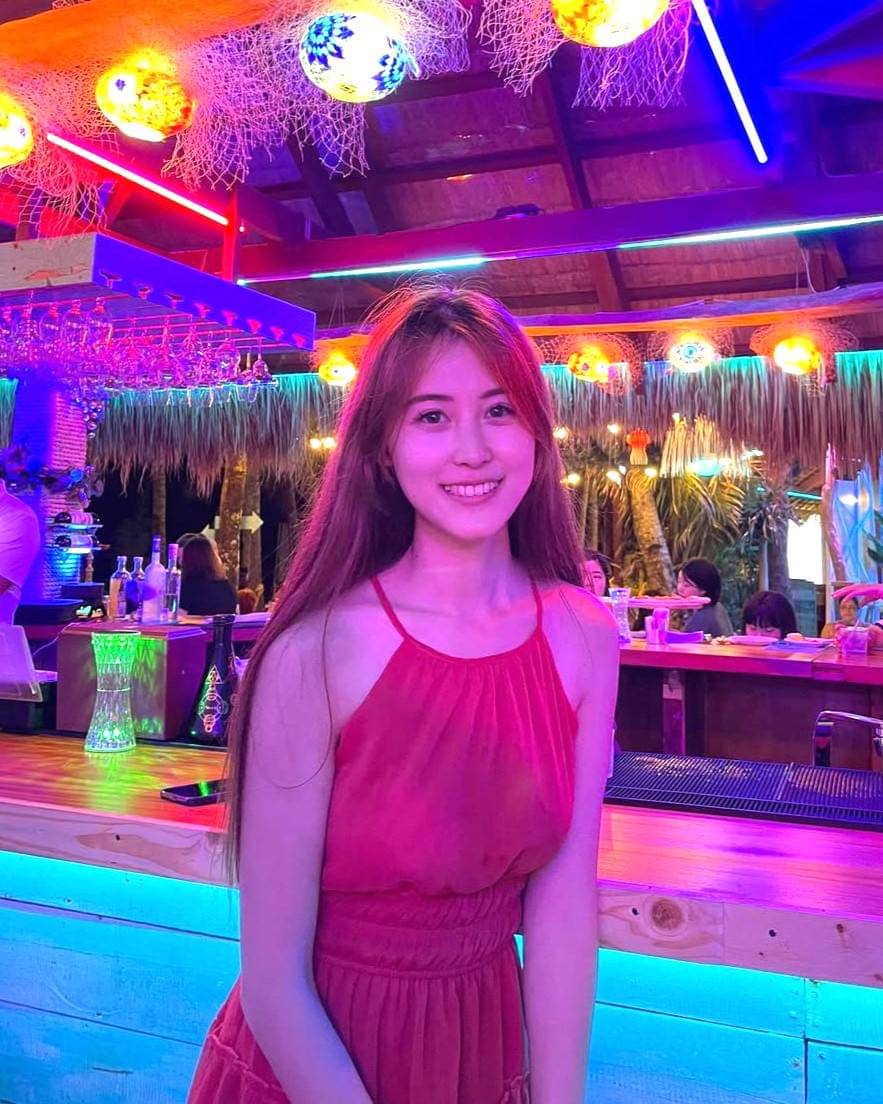 potret Li Shi Yi, Miss Universe Hongkong 2025 (instagram.com/lizzie_the_rockk) 