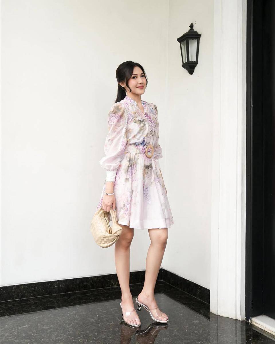 ide outfit pakai dress ala Shasa Zhania (instagram.com/shazhaniaa)