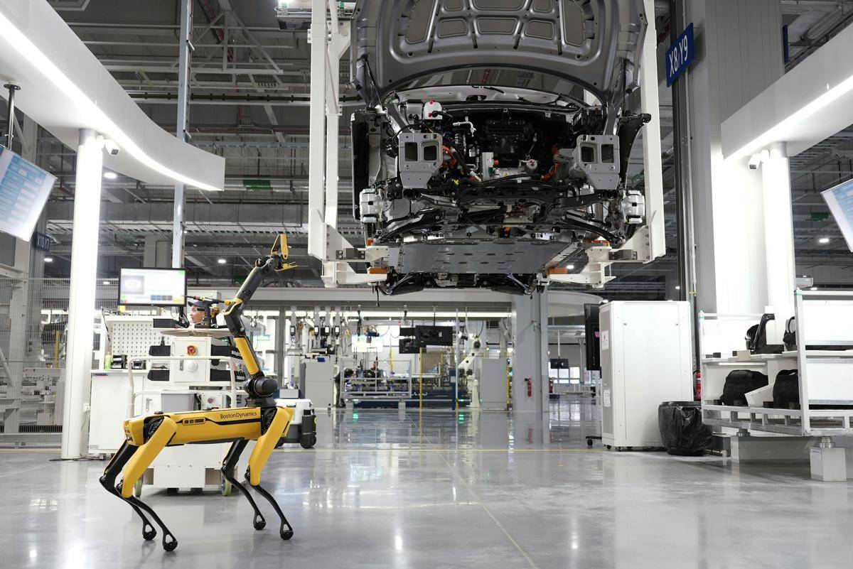 ilustrasi perkembangan teknologi masa depan (pexels.com/Hyundai Motor Group)