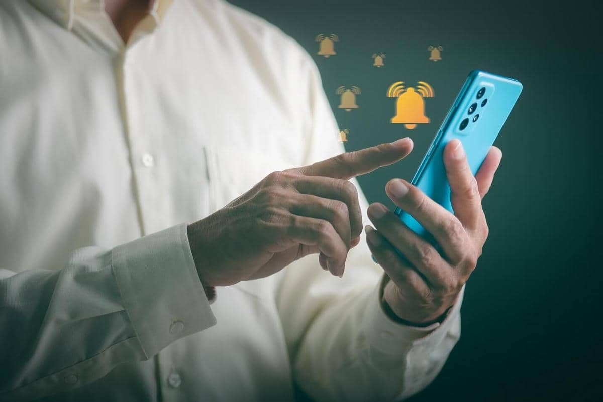 ilustrasi notifikasi ponsel