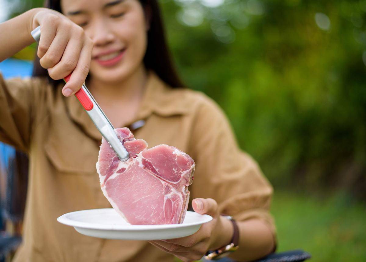 ilustrasi daging (freepik.com/johnstocker )