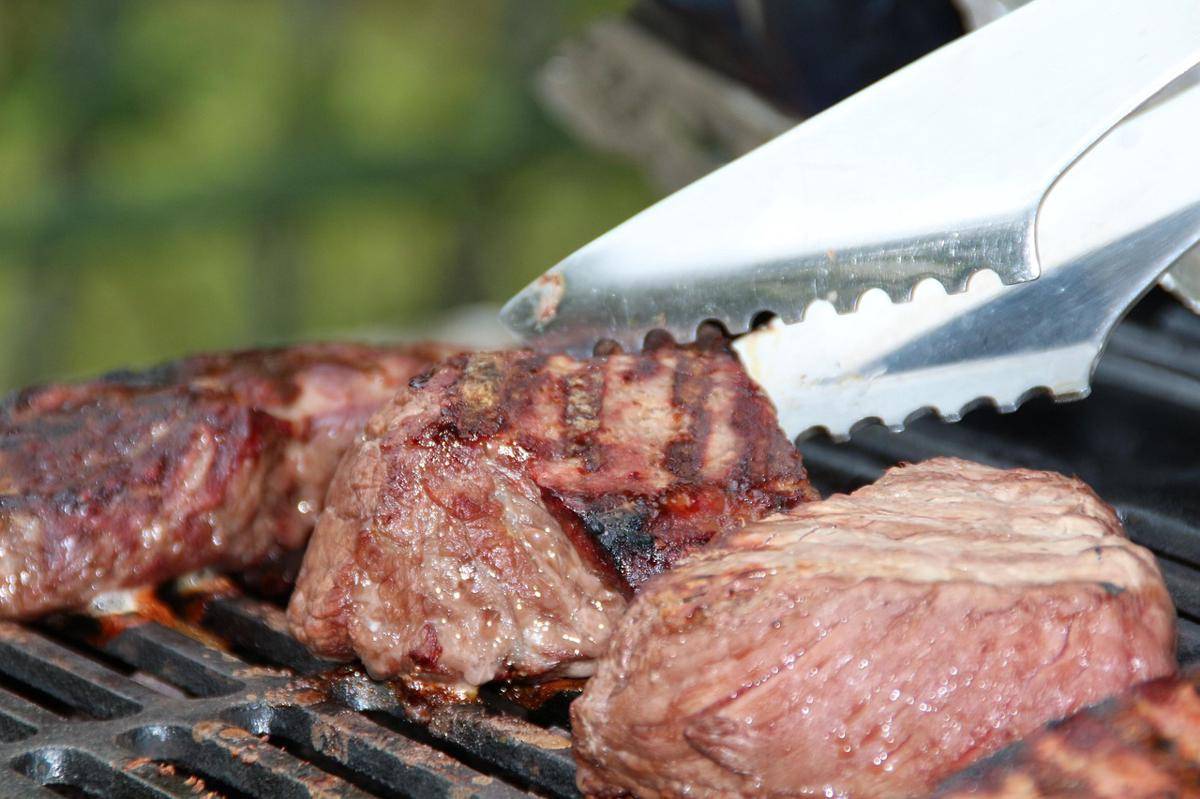 Ilustrasi grill (Pixabay/Holger Langmaier auf)