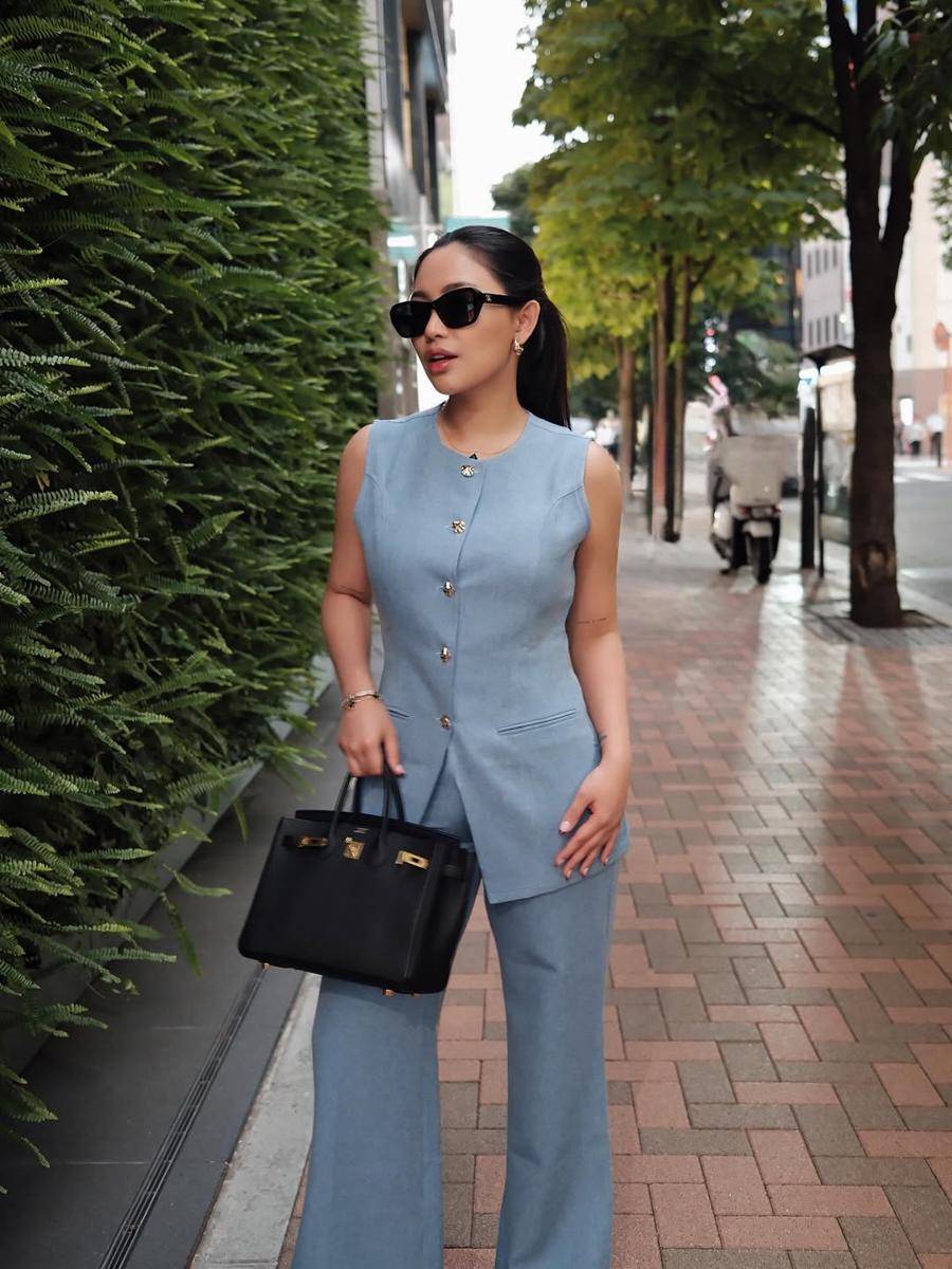 ide OOTD office look ala Rachel Vennya (instagram.com/rachelvennya)