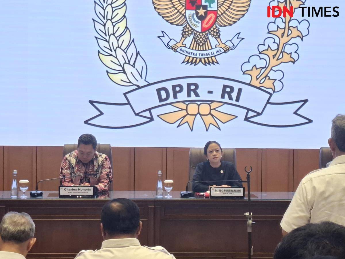 Ketua DPR RI Puan Maharani saat menerima perwakilan buruh. (IDN Times/Amir Faisol)