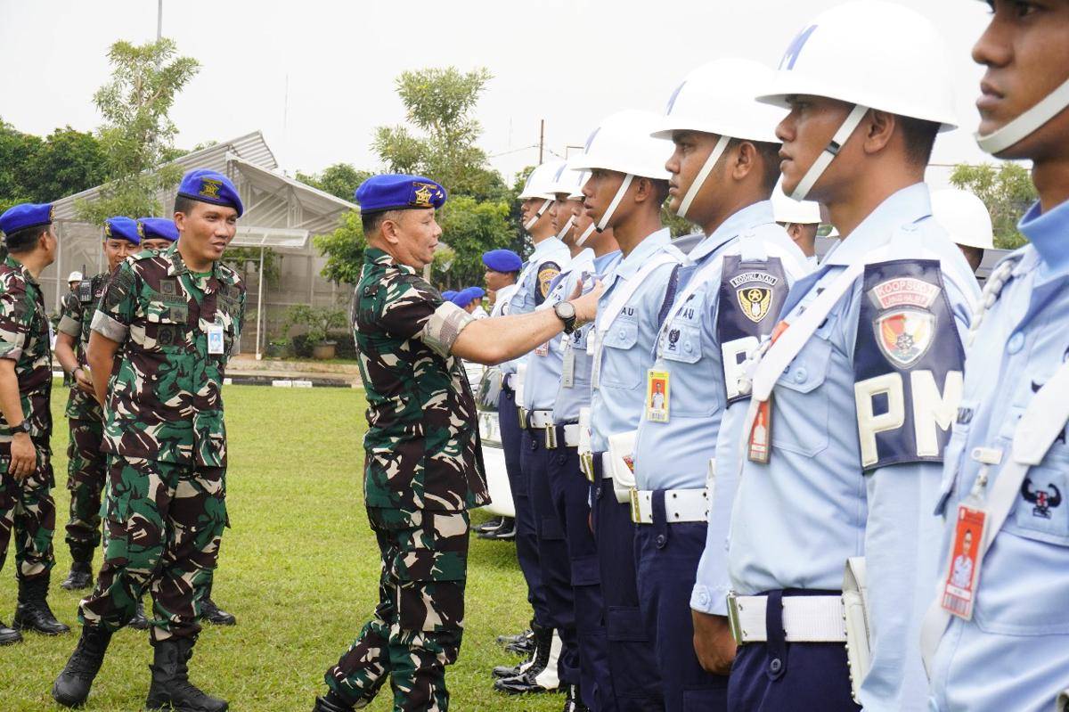 Pusat Polisi Militer Angkatan Udara (Puspomau) menggelar Apel Kesiapan Defile Kendaraan dan Pasukan Pam Rolakir dalam rangka menyambut HUT TNI ke-80 (dok. Dispenau)