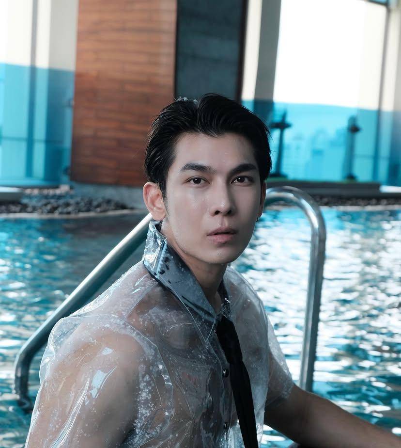 potret Mew Suppasit