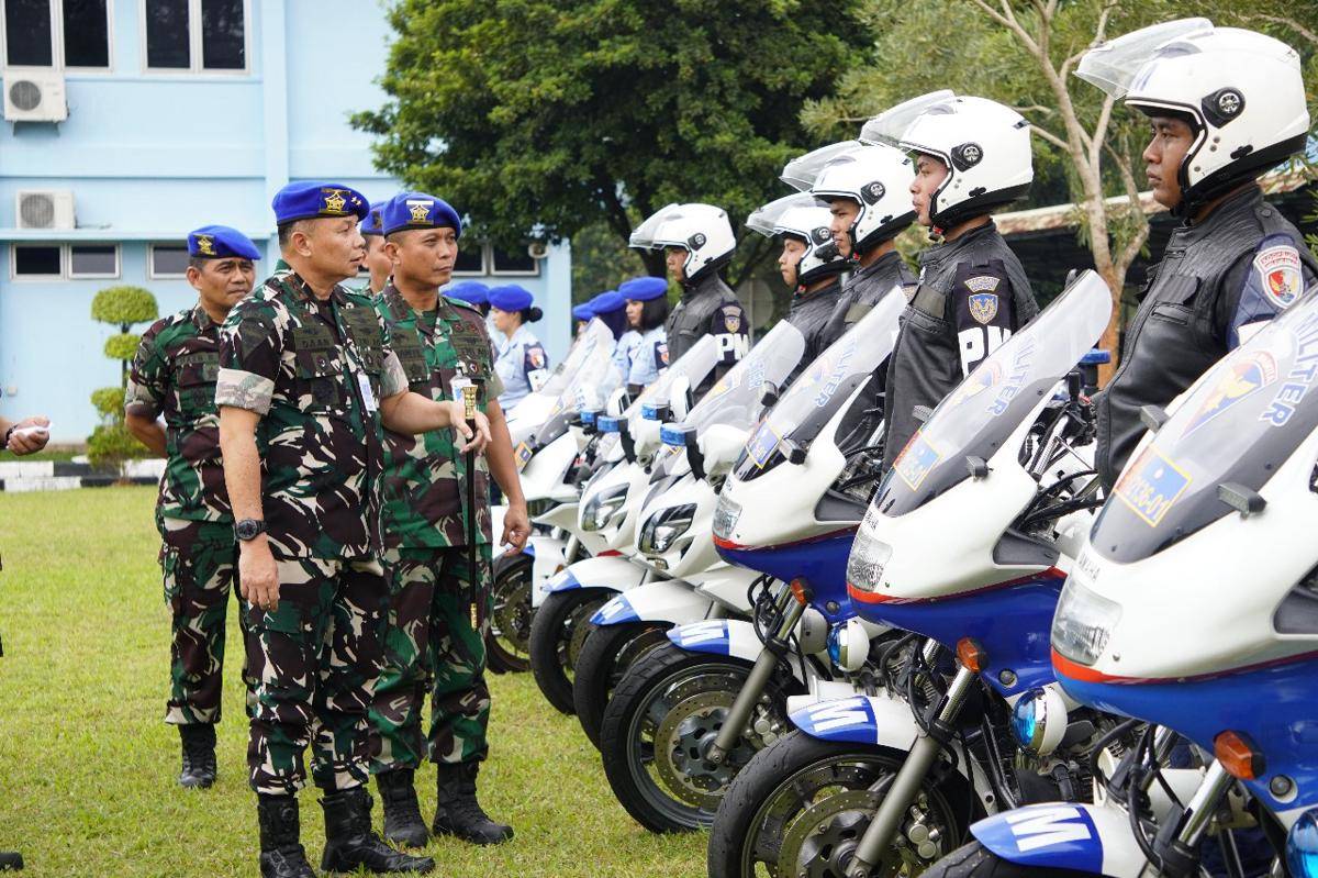 Pusat Polisi Militer Angkatan Udara (Puspomau) menggelar Apel Kesiapan Defile Kendaraan dan Pasukan Pam Rolakir dalam rangka menyambut HUT TNI ke-80 (dok. Dispenau)