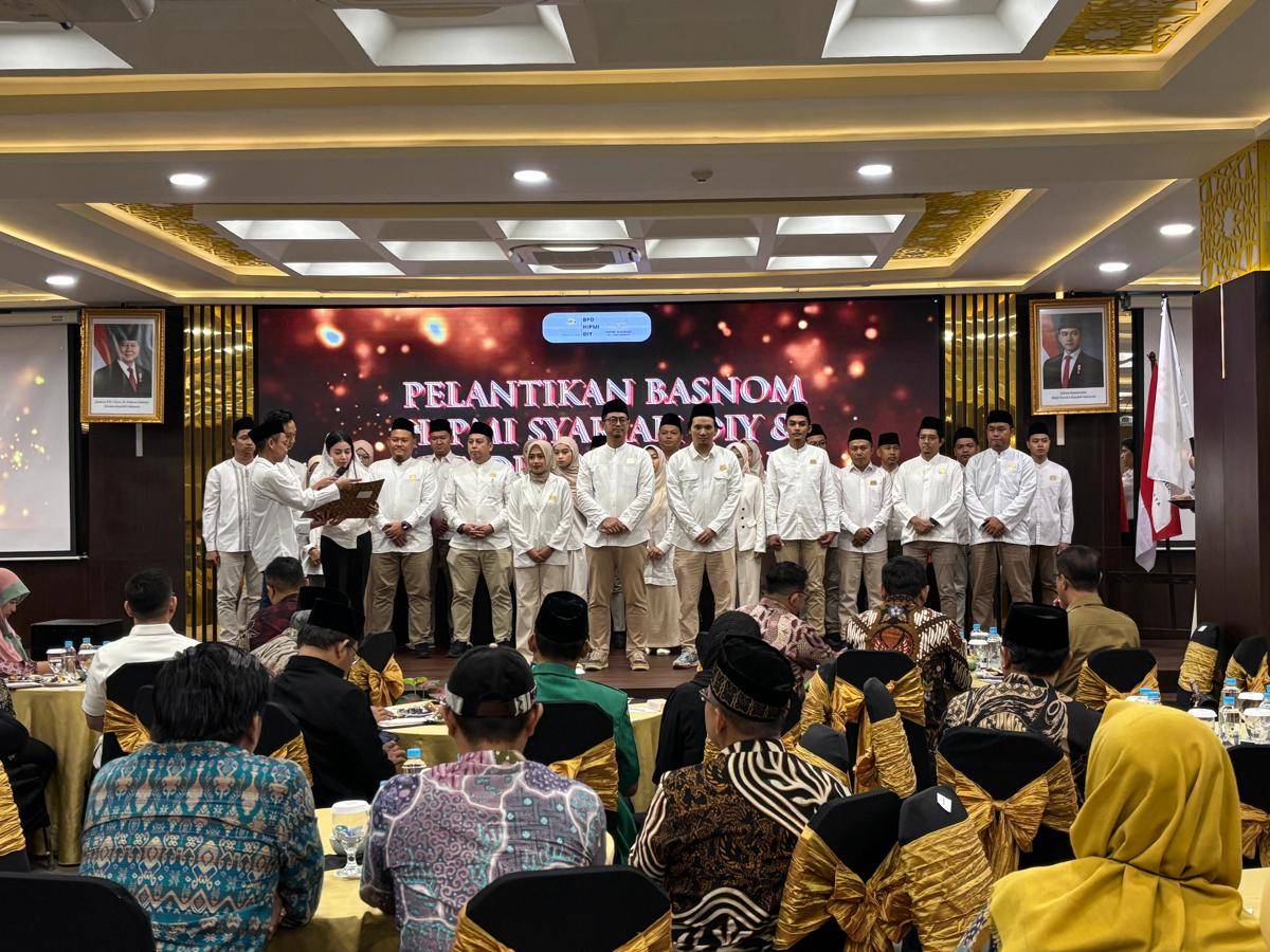 Pelantikan & Studium Generale Hipmi Syariah DIY, di SM Tower Malioboro, Senin (22/9/2025). (IDN Times/Herlambang Jati Kusumo)