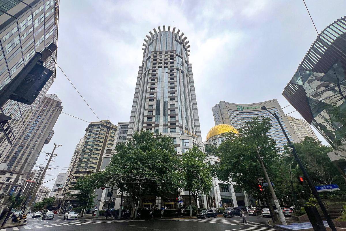 potret hotel di Shanghai (commons.wikimedia.org/N509FZ)