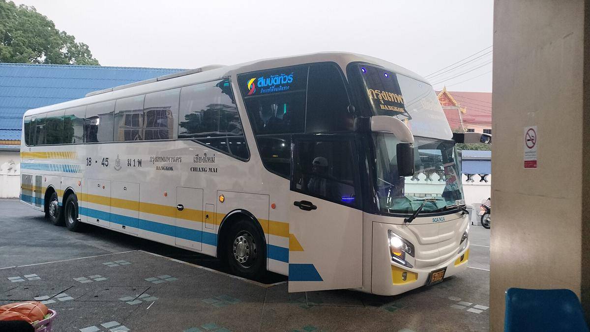 potret bus rute Chiang Mai ke Bangkok (commons.wikimedia.org/Khxwklong)