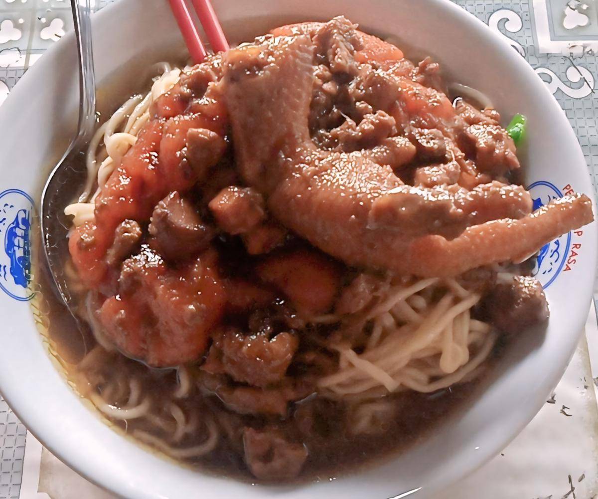 Mie Ayam Pak Panut (google.com/maps/Trijuli Cahyono)