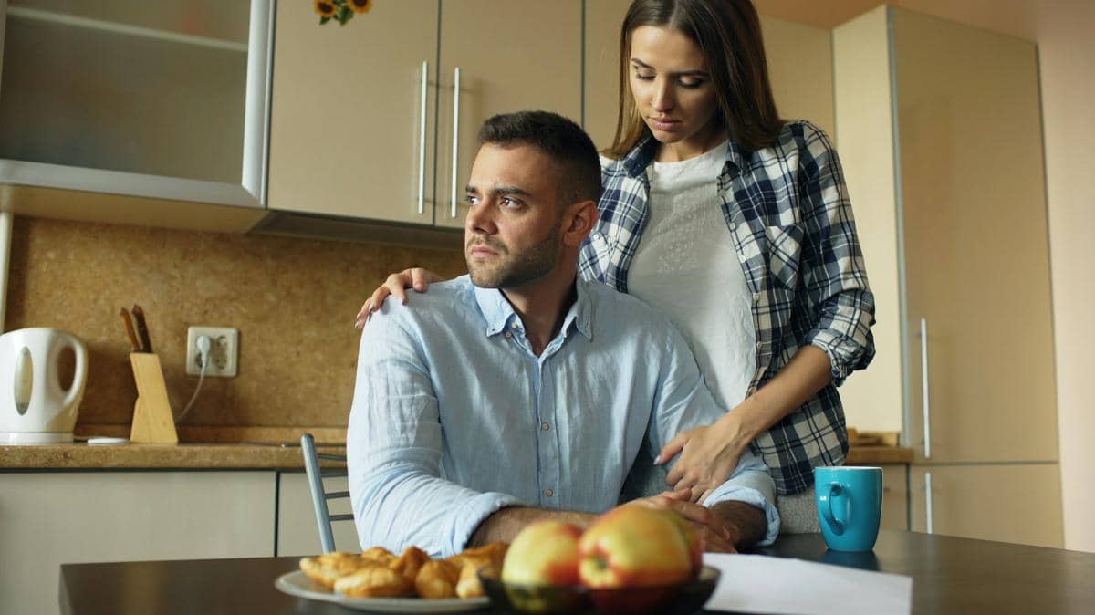 ilustrasi pasangan red flag (unsplash.com/Vitaly Gariev)