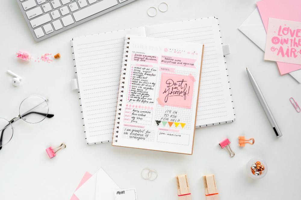 ilustrasi productivity journal