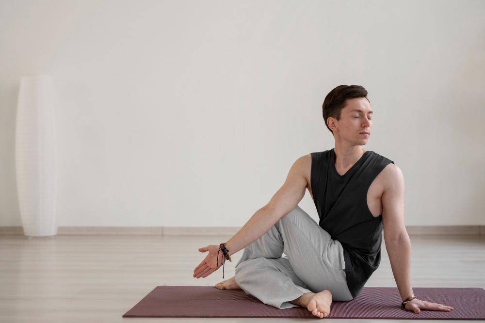 ilustrasi yoga (freepik.com/freepik)