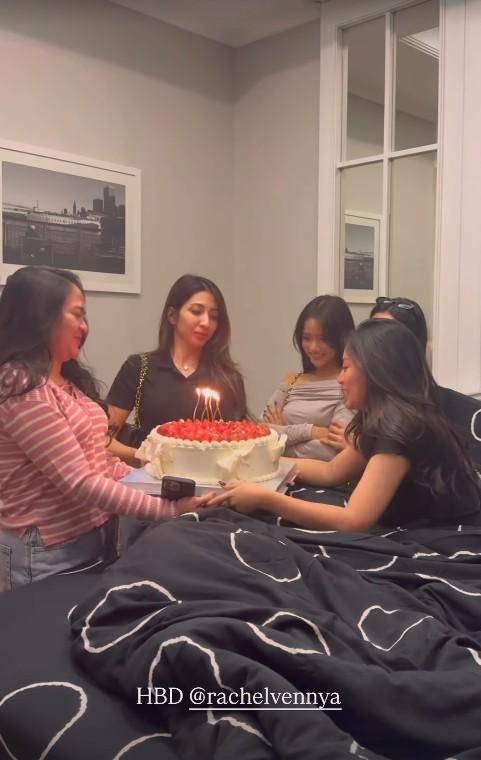 Ulang Tahun ke-30 Rachel Vennya 