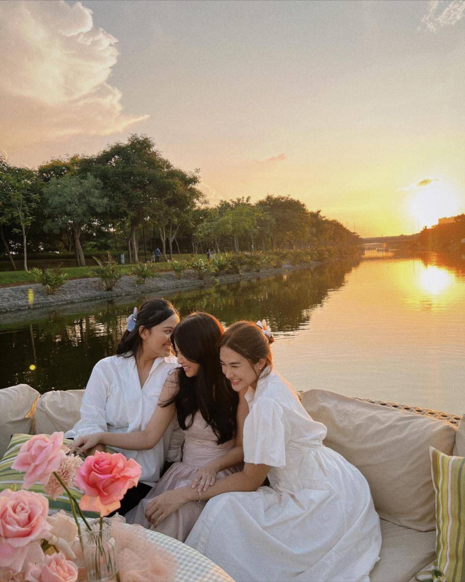 Potret Ulang Tahun Ke-26 Hanggini 