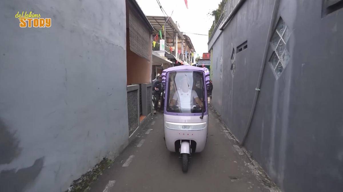 Motor Listrik Ayah Ayu Ting Ting (youtube.com/dehakims story)