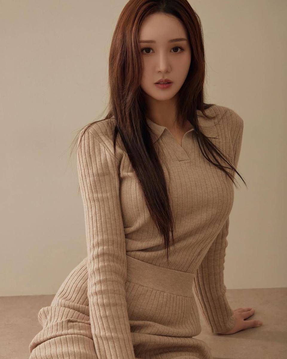 potret Gyuri Kim, Miss Grand Korea 2025 (instagram.com/_9yurii)