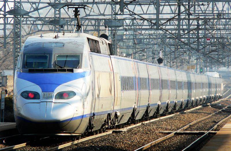 KTX (commons.wikimedia.org/Subway06)