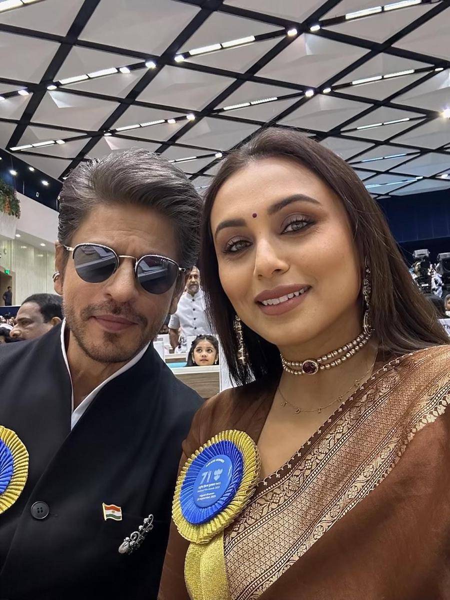 Shah Rukh Khan dan Rani Mukerji (instagram.com/gaurikhan)