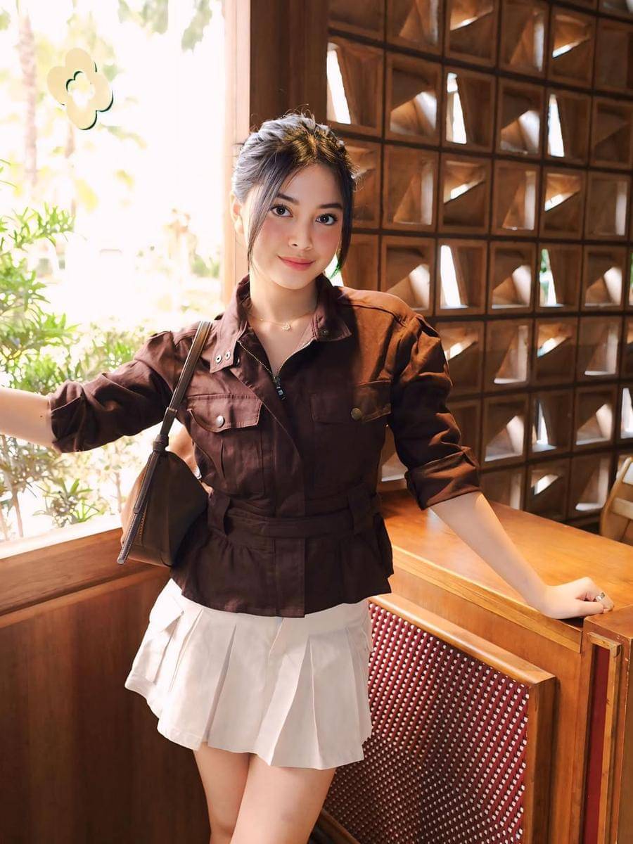 Gaya ala Yoriko Angeline