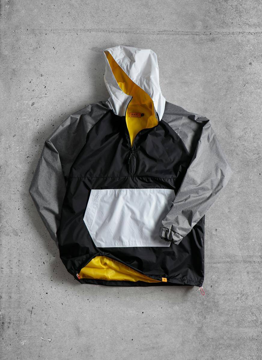 ilustrasi jaket waterproof 