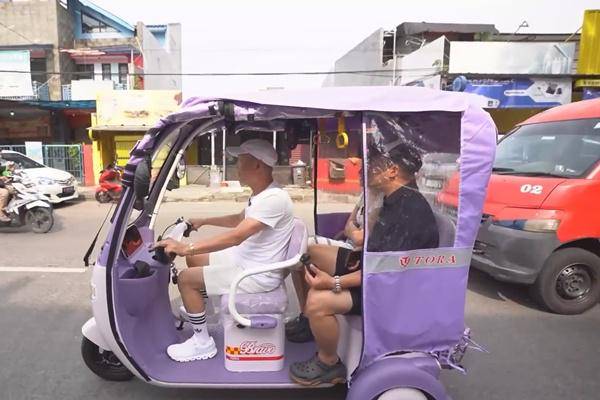Motor Listrik Ayah Ayu Ting Ting (youtube.com/dehakims story)