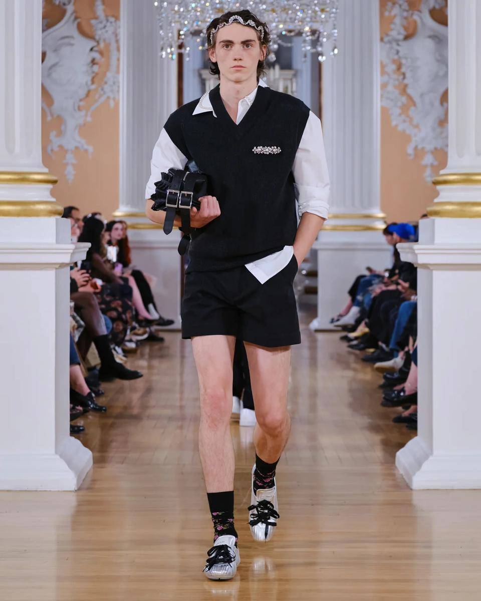 Koleksi Simone Rocha S/S '26 di London Fashion Week (dok. Simone Rocha)