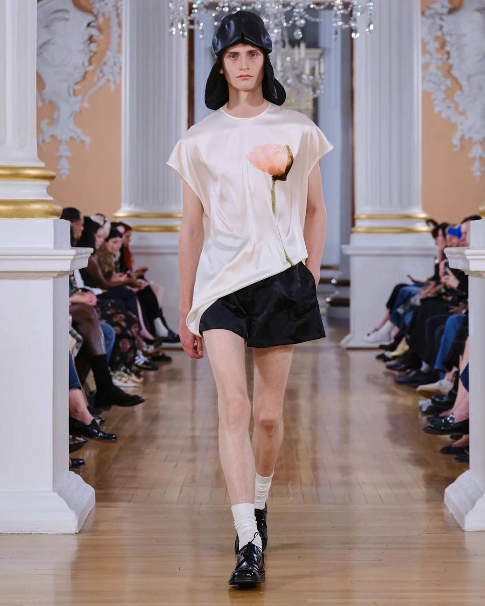 Koleksi Simone Rocha S/S '26 di London Fashion Week (dok. Simone Rocha)