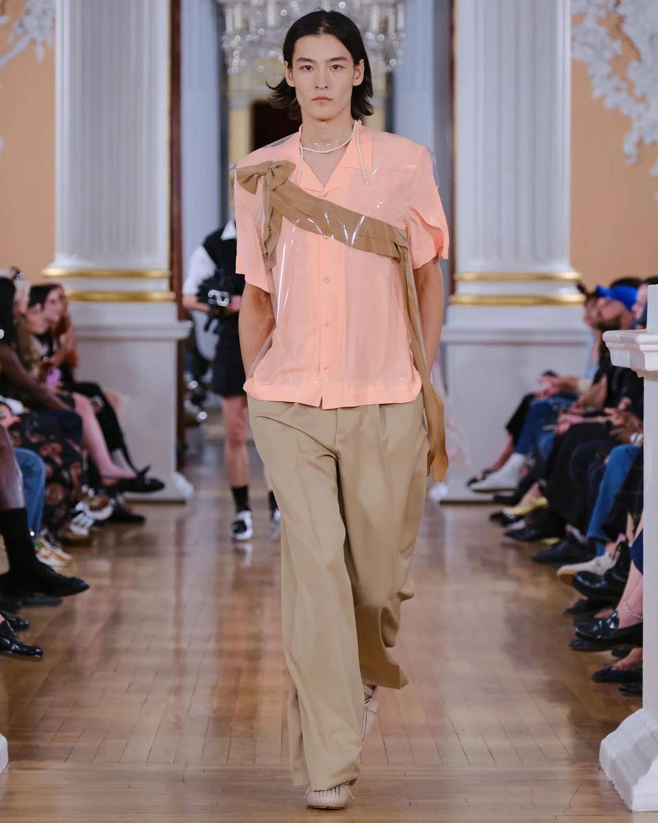 Koleksi Simone Rocha S/S '26 di London Fashion Week (dok. Simone Rocha)