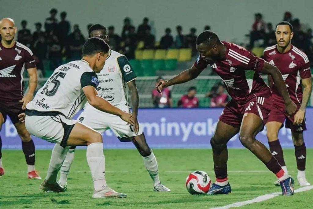 Salah satu momen pertandingan pekan ke-6 BRI Super League 2025/2026 antara PSM Makassar versus Persija Jakarta di Stadion BJ Habibie Parepare pada 21 September 2025. (Instagram.com/psm_makassar)