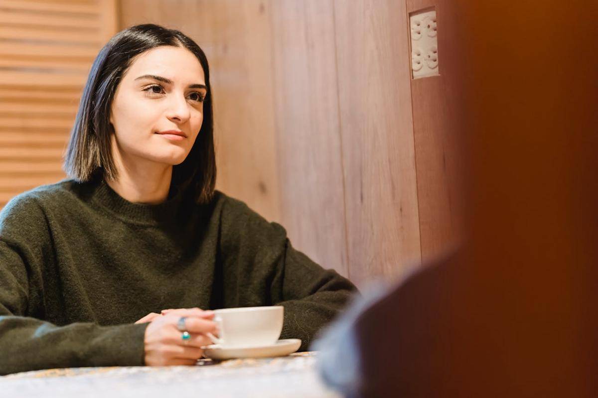 Ilustrasi tanda kamu lebih introvert daripada yang kamu bayangkan. (pexels.com/Liza Summer)