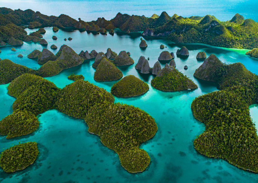 Kepulauan Karst Raja Ampat (commons.wikimedia.org/Sfw_2503)