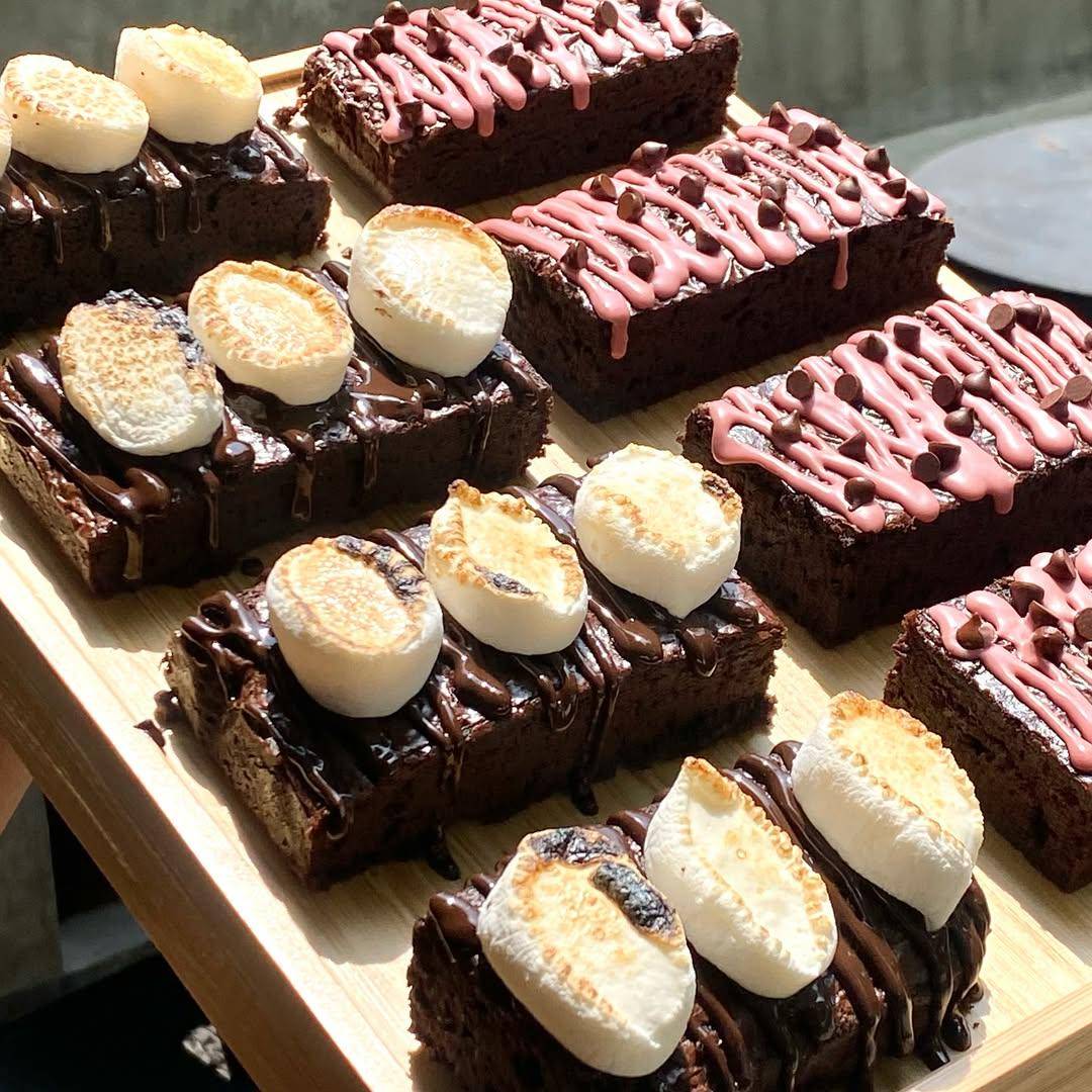 sajian brownies di Delectatio Signature (instagram.com/delectatio.id)