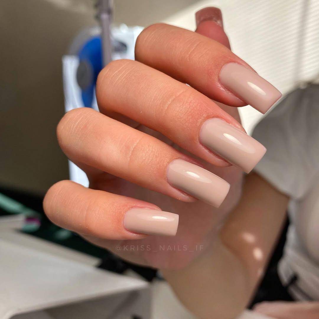 Inspirasi nail art coklat (instagram.com/kriss_nails_if)