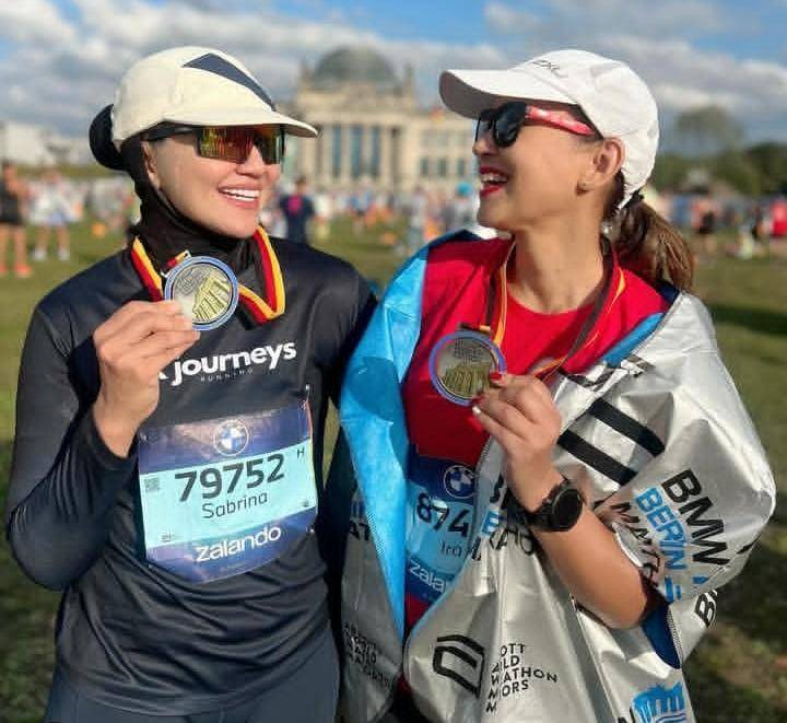 potret Ira Wibowo finish Berlin Marathon 2025