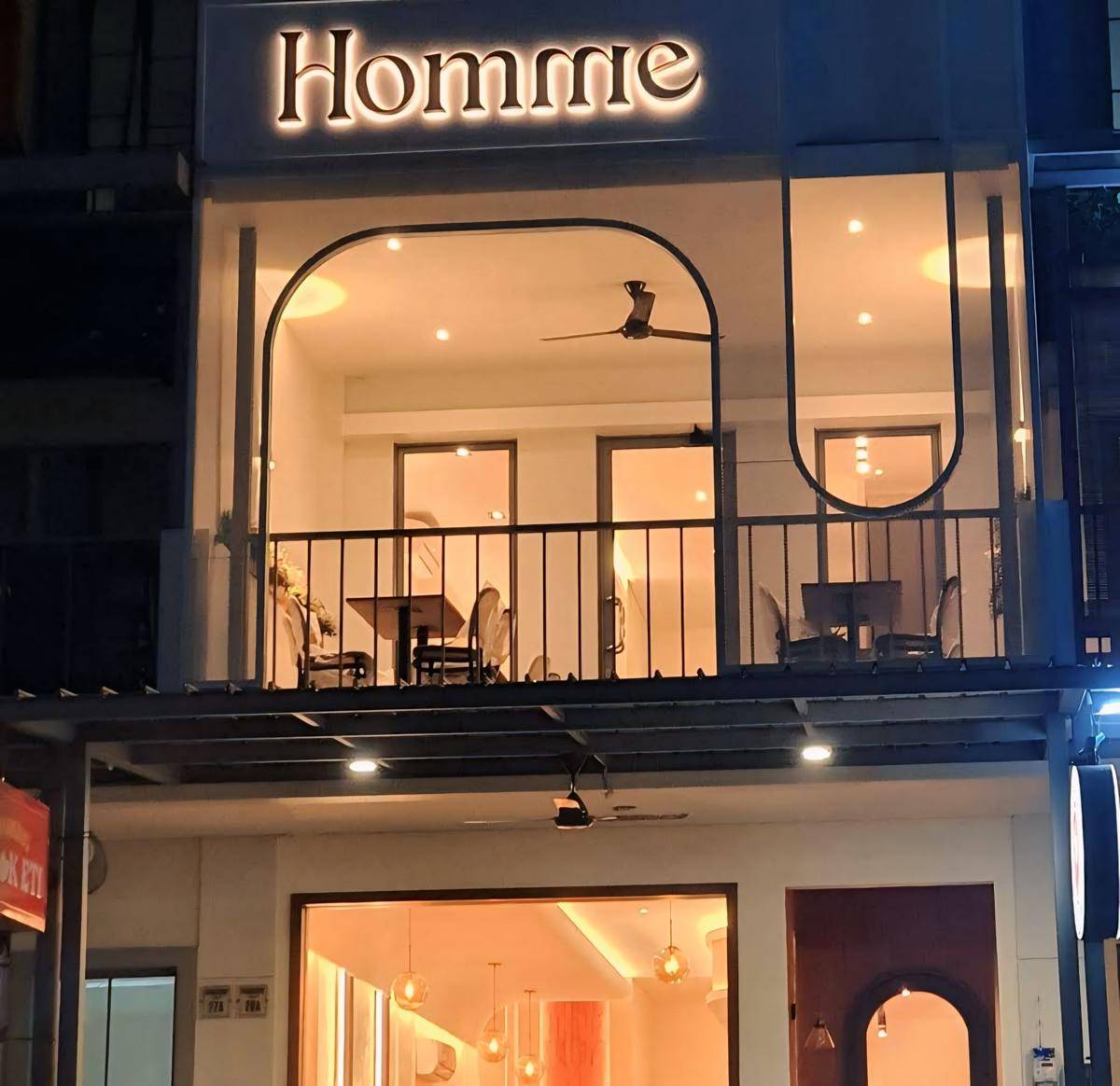 Homme Coffee & Eatery (google.com/Homme Coffee & Eatery)
