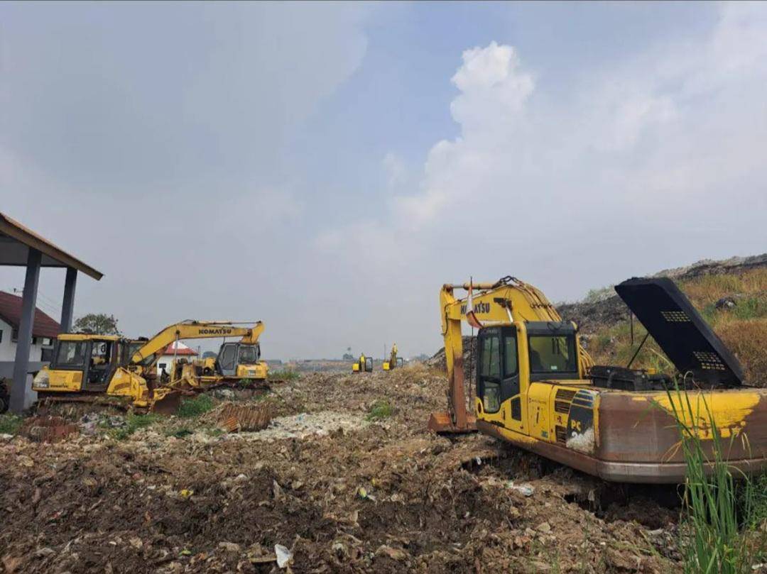 TPA Jatiwaringin (IDN Times/Maya Aulia Aprlianti)