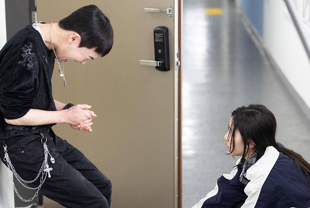 still cut drama Korea Shin's Project 