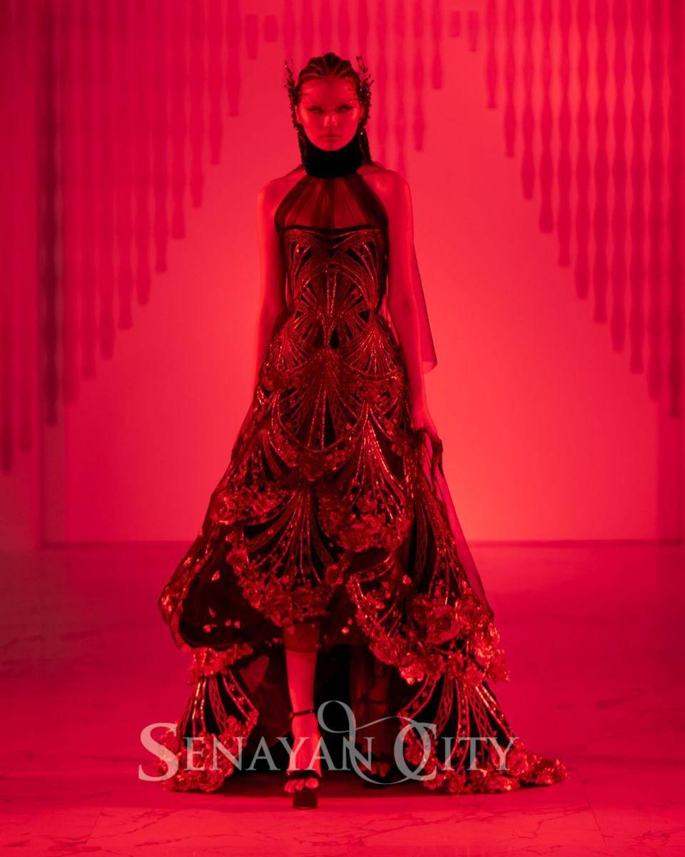 Koleksi 'DOMINA' dari Tex Saverio di Opening Night Senayan City Fashion Nation XIX (dok. Senayan City)