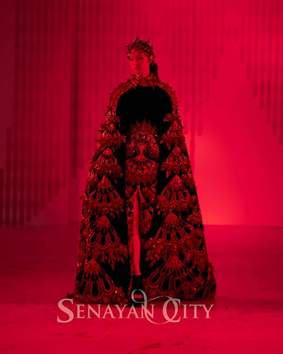 Koleksi 'DOMINA' dari Tex Saverio di Opening Night Senayan City Fashion Nation XIX (dok. Senayan City)