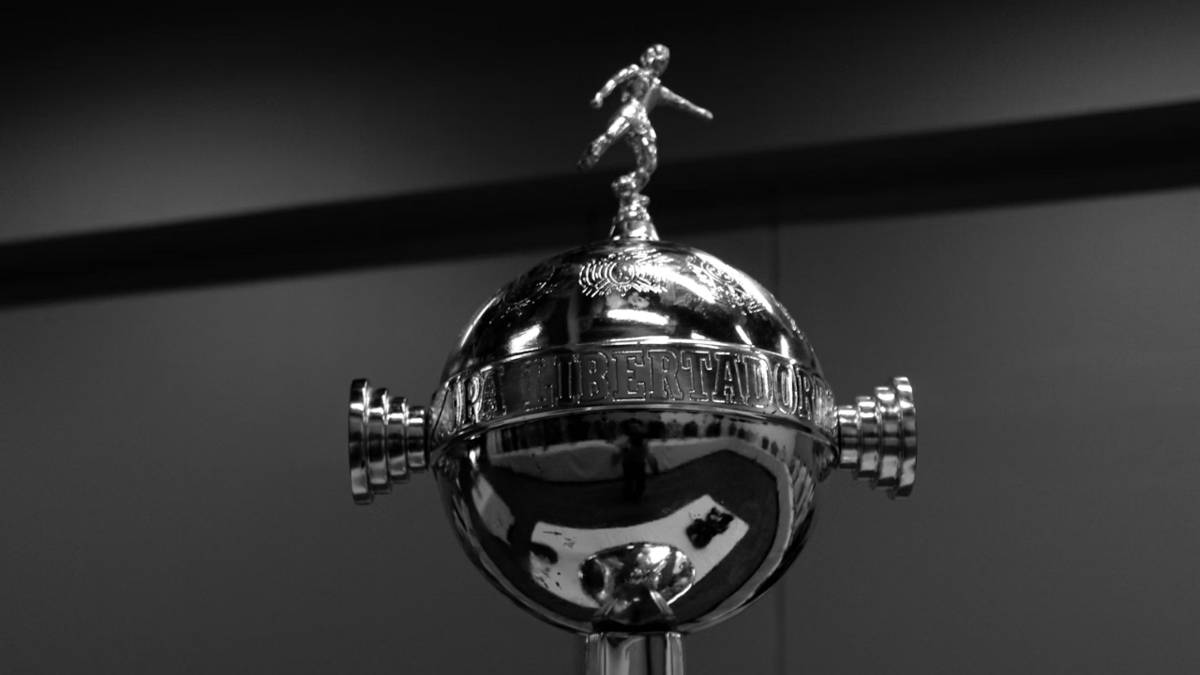 ilustrasi trofi Copa Libertadores