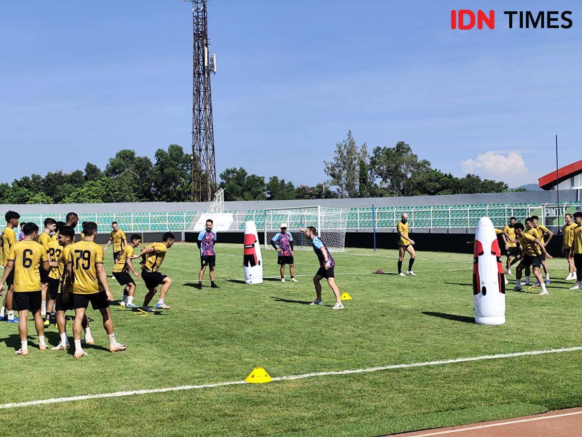 Tim Bhayangkara Presisi Lampung FC saat latihan. (IDN Times/Muhaimin)