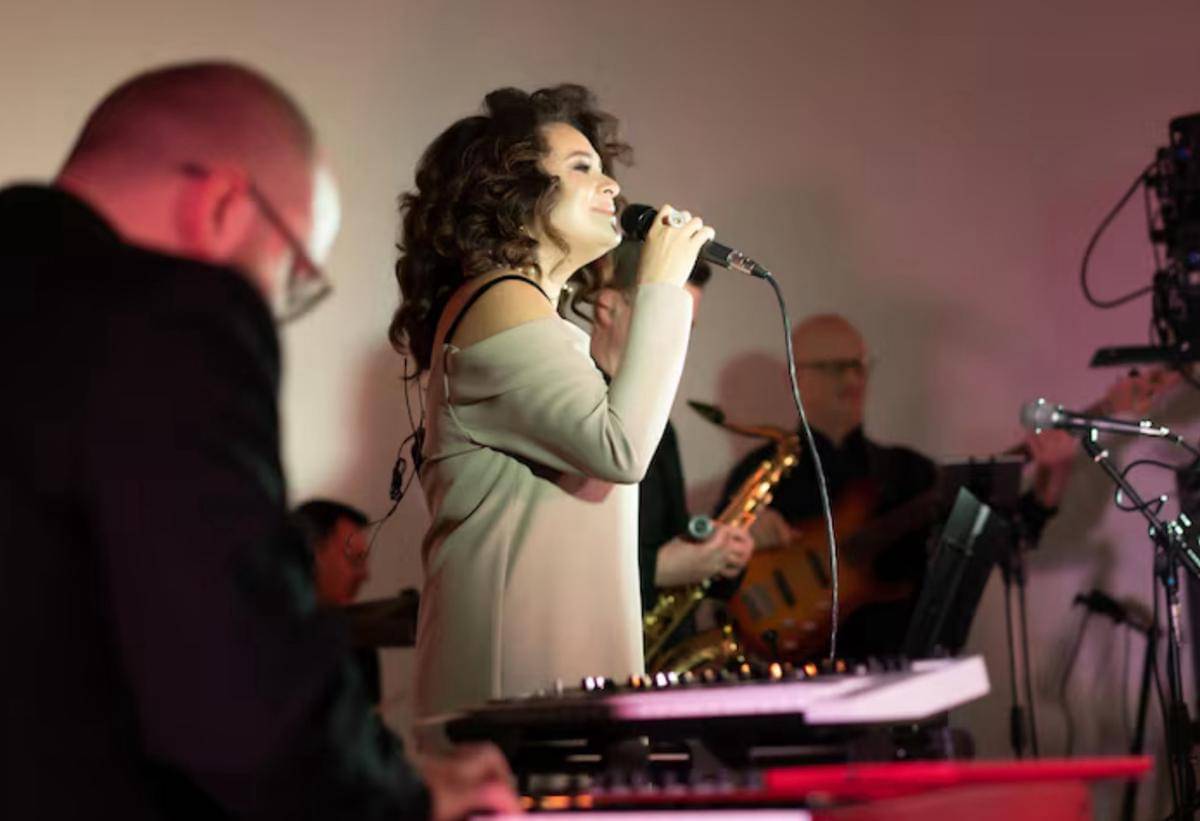 ilustrasi wedding singer