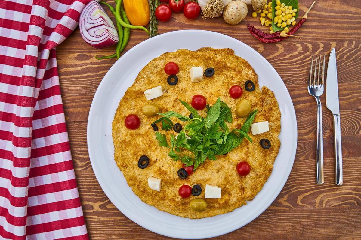 Ilustrasi martabak telur (Pixabay/Engin Akyurt)