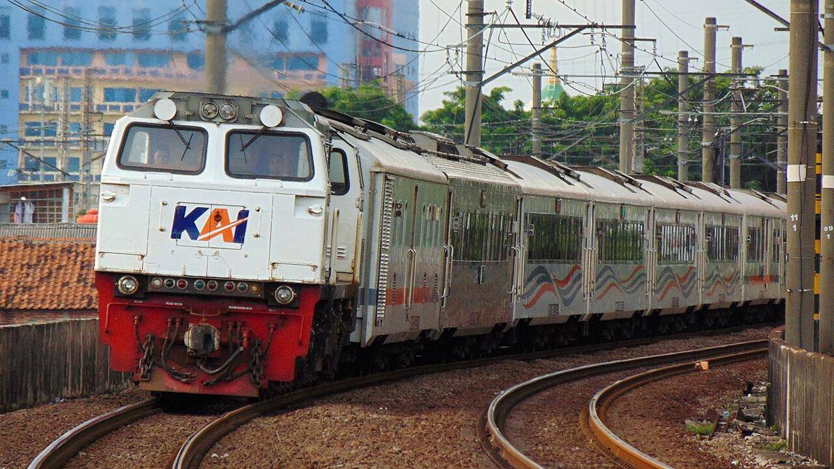 ilustrasi kereta gajayana 