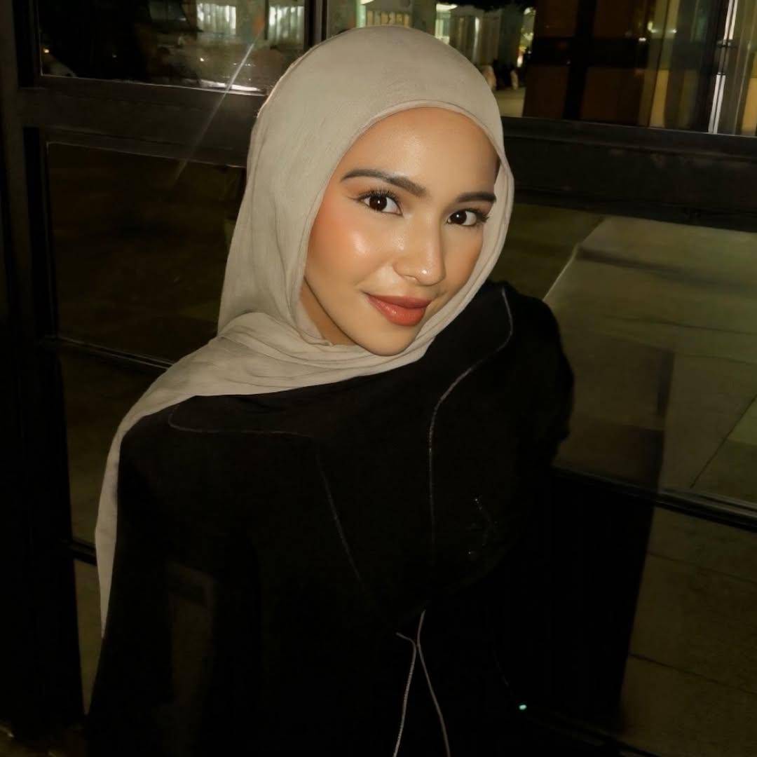 Ide makeup ala Baraba - Top 6 Miss Universe Indonesia 2025 (instagram.com/itsbarabaa)