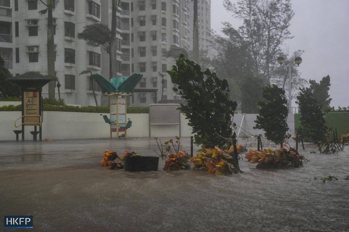 Kerusakan karena Banjir dan Badai di Hong Kong.jpg